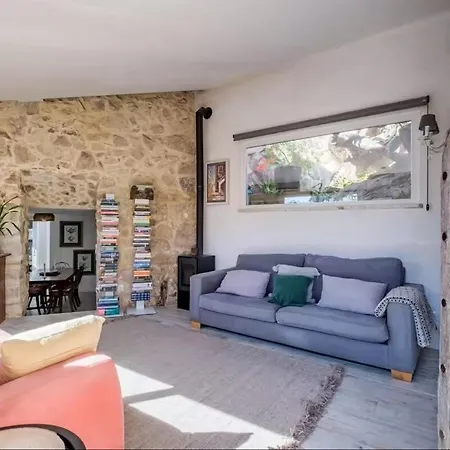 Charming Stone With Sunny Terrace Alcabideche