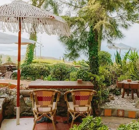 Charming Stone With Sunny Terrace Ferienhaus